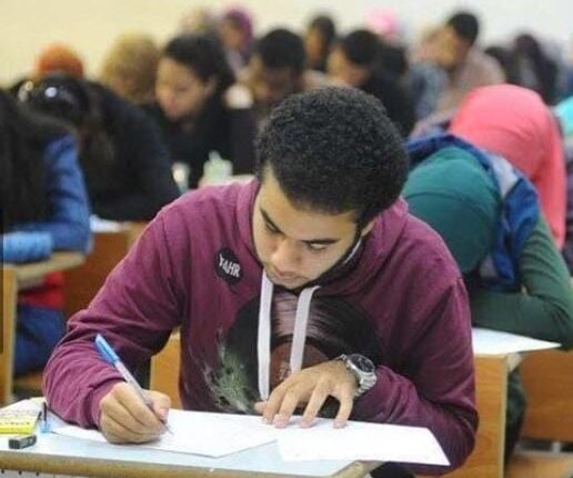 التعليم" تحدد مصور إمتحان العربي دور ثانٍ" شاهد التفاصيل ؟!